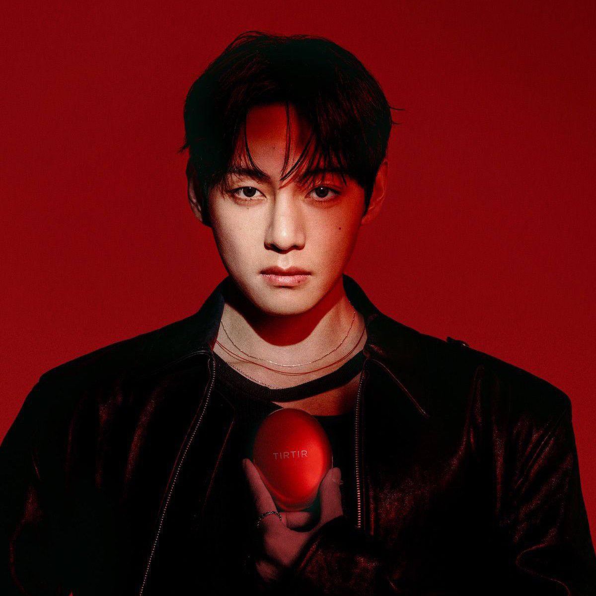 Latest photo of V (BTS)