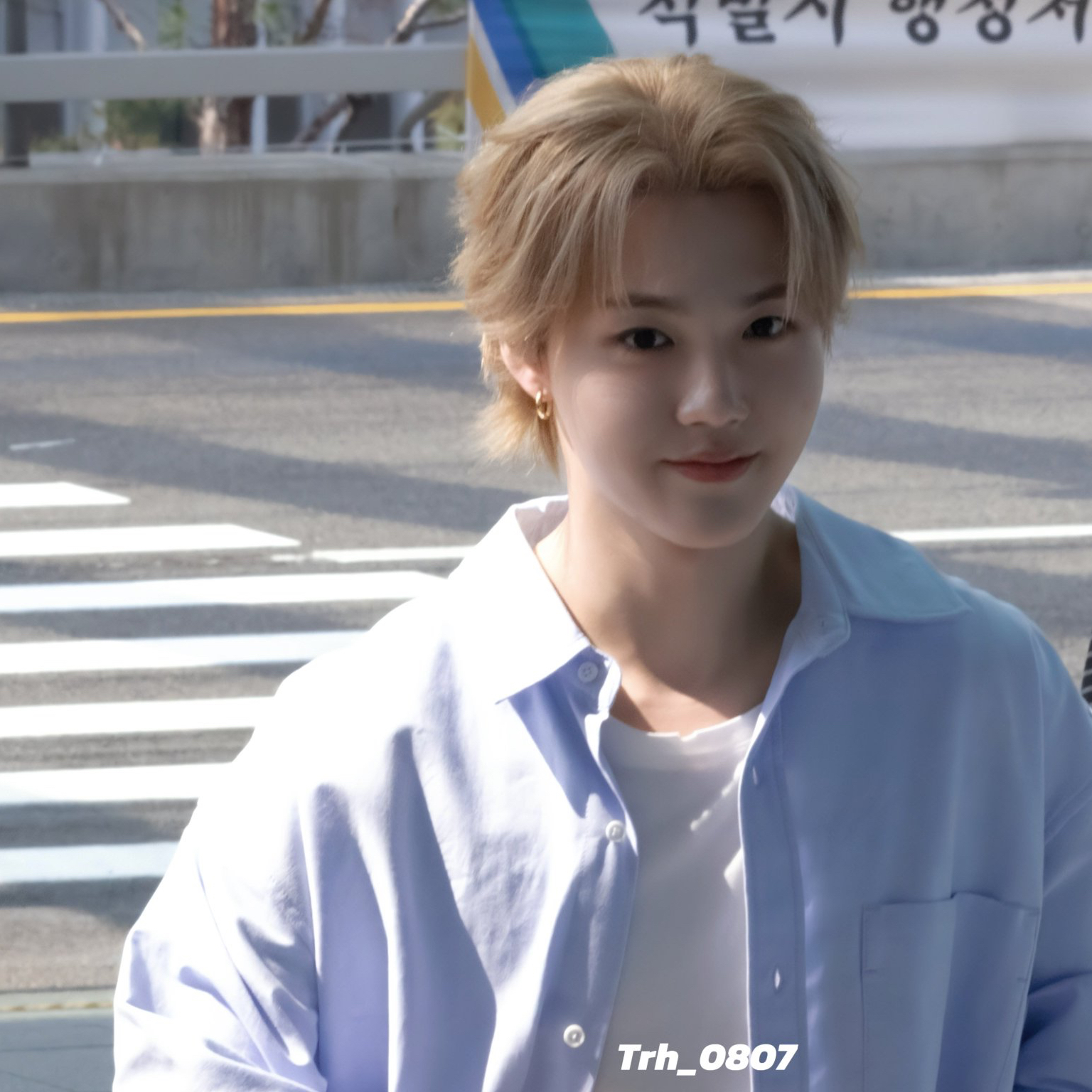 A moment captured by Doyoung (TREASURE)'s fan