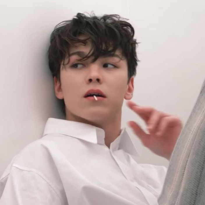 Vernon (SEVENTEEN)粉丝拍下的瞬间