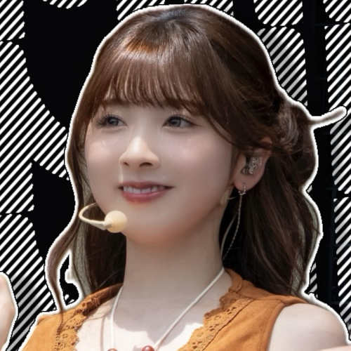A moment captured by Miihi (NiziU)'s fan