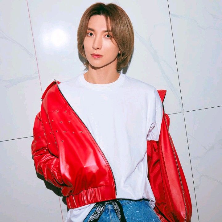Latest photo of Leeteuk (Super Junior)