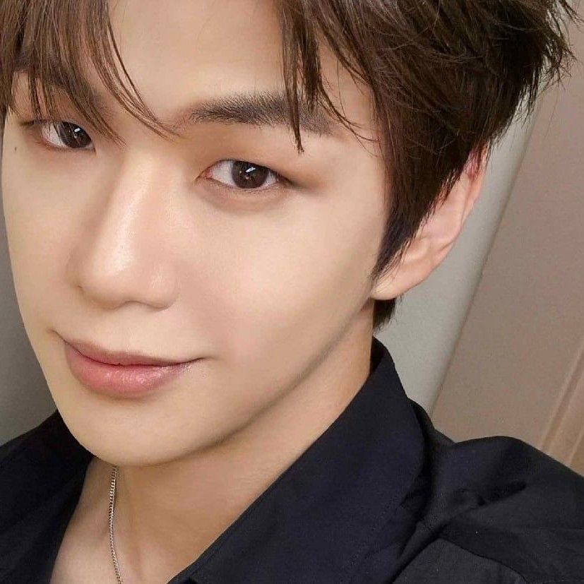 강다니엘 최근 활동샷