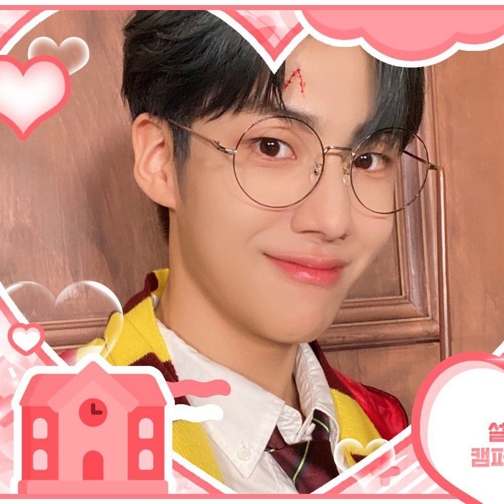 Latest photo of Lee Eunsang (YOUNITE)
