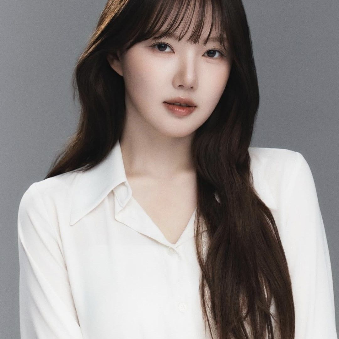 Recent activity shot of Yerin (GFRIEND)