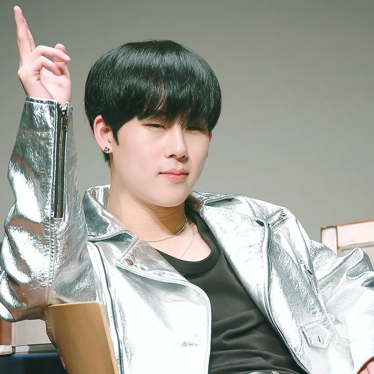 A moment captured by MONSTA X's fan