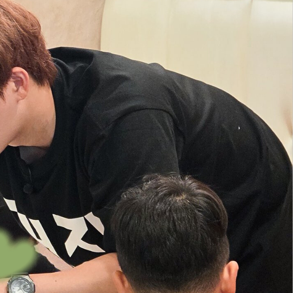 周宪 (MONSTA X)粉丝拍下的瞬间