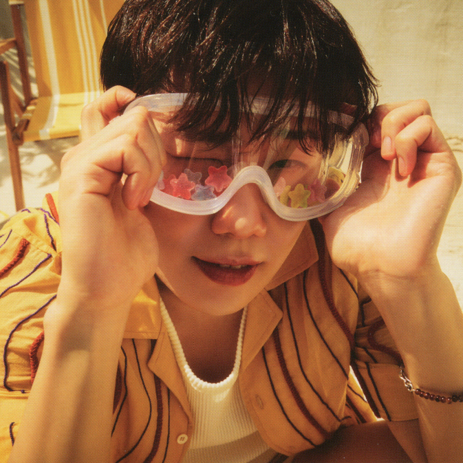 A moment captured by Sungkyu (INFINITE)'s fan