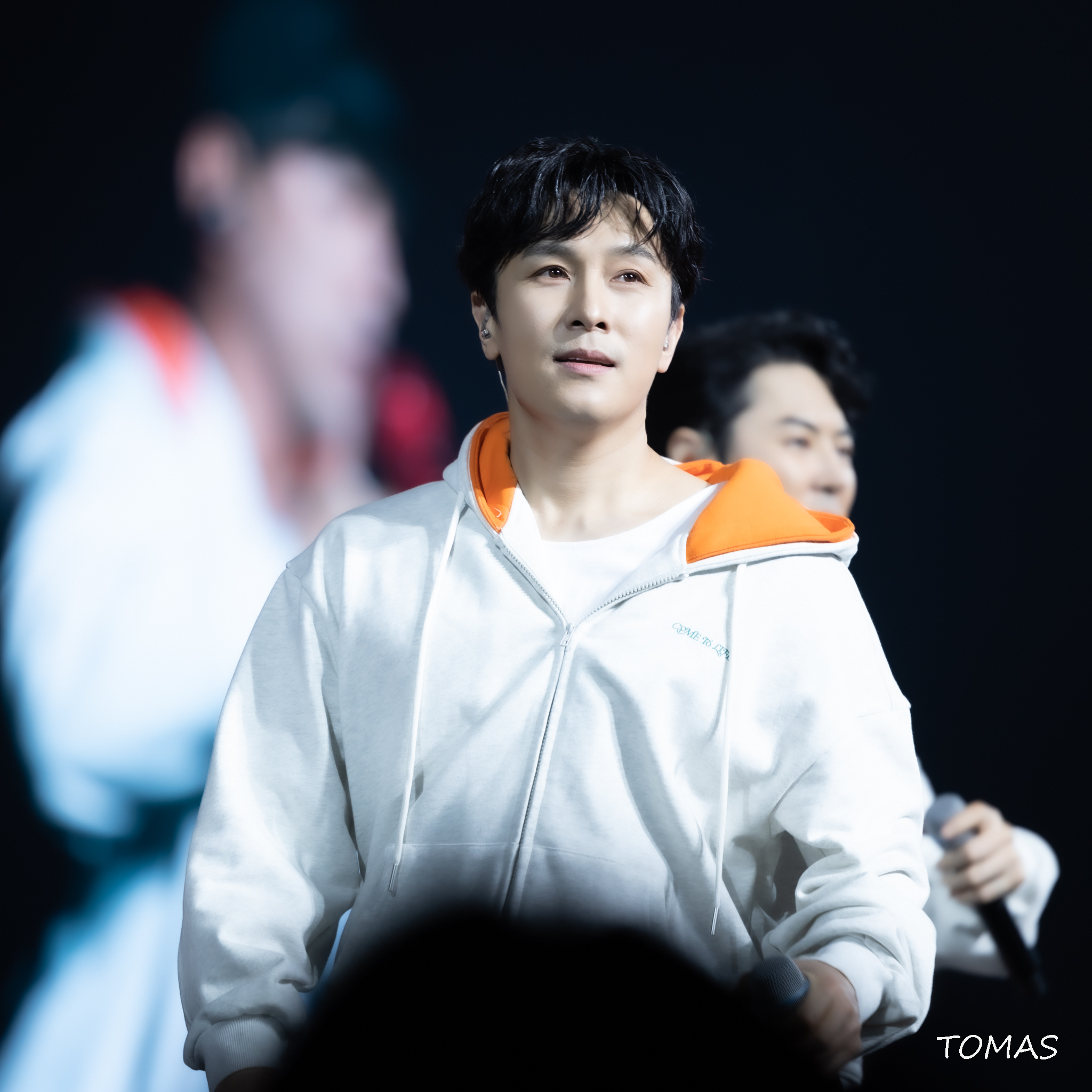Behind-the-scenes cut of Kim Dongwan (SHINHWA)
