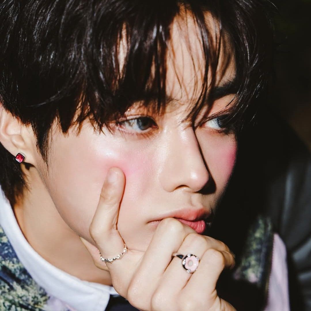 Behind-the-scenes cut of Hanbin (TEMPEST)