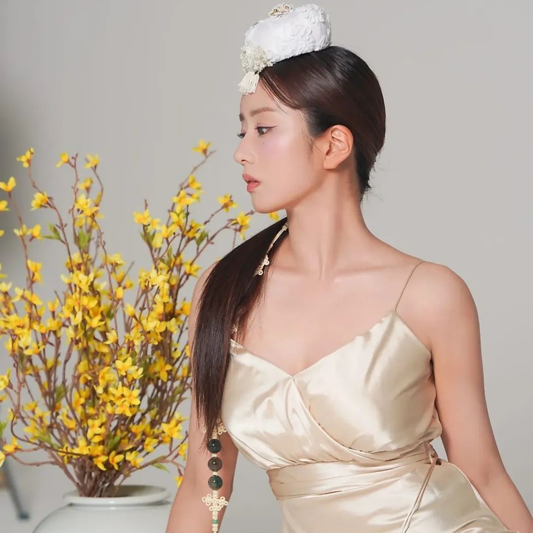 A moment captured by Yoon Bomi (Apink)'s fan