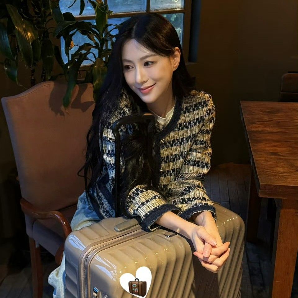 Latest photo of Oh Hayoung (Apink)