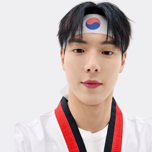 Potret di balik layar Shownu (MONSTA X)