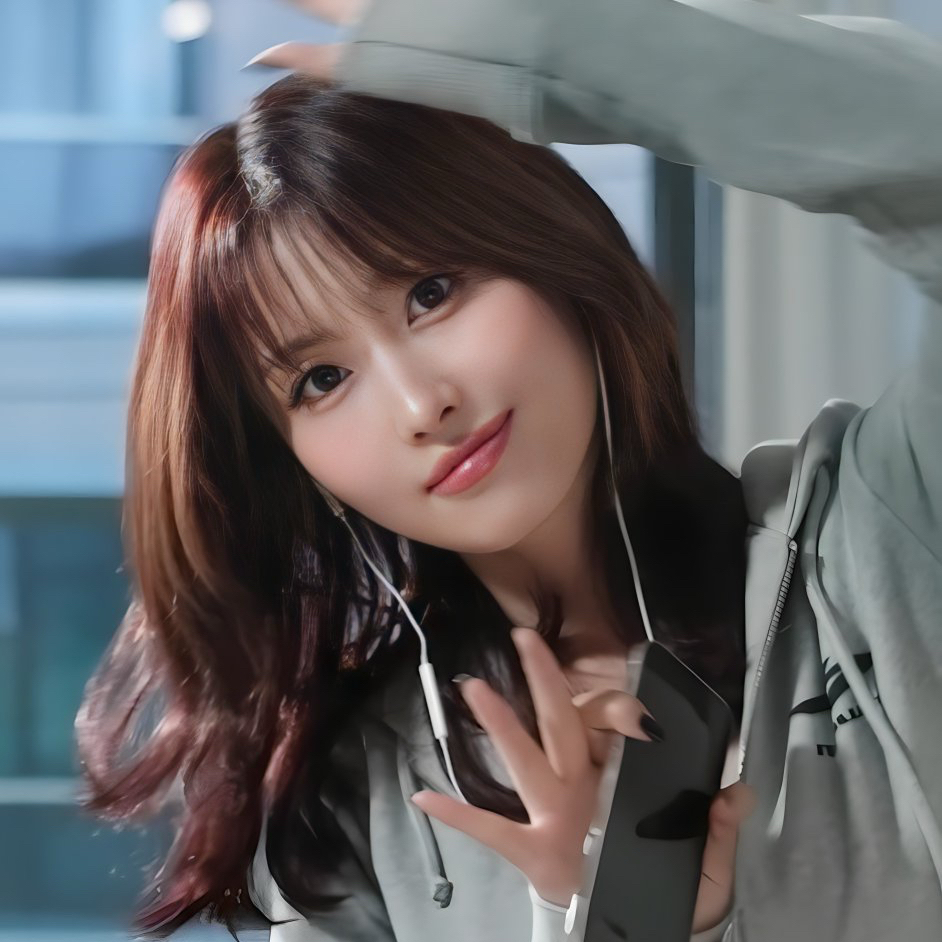 Potret di balik layar Momo (TWICE)
