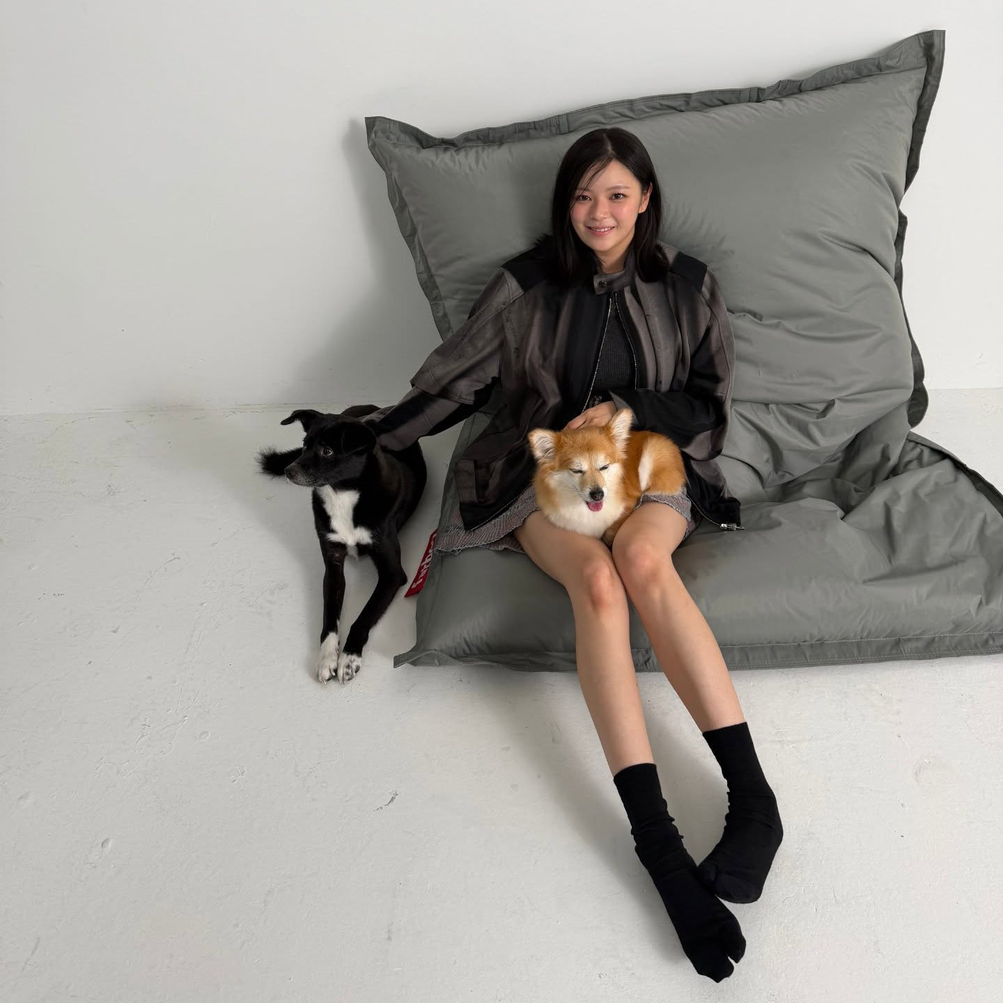 Latest photo of Jeongyeon (TWICE)