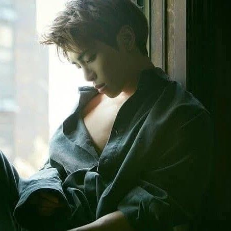 Recent activity shot of Jonghyun (SHINee)