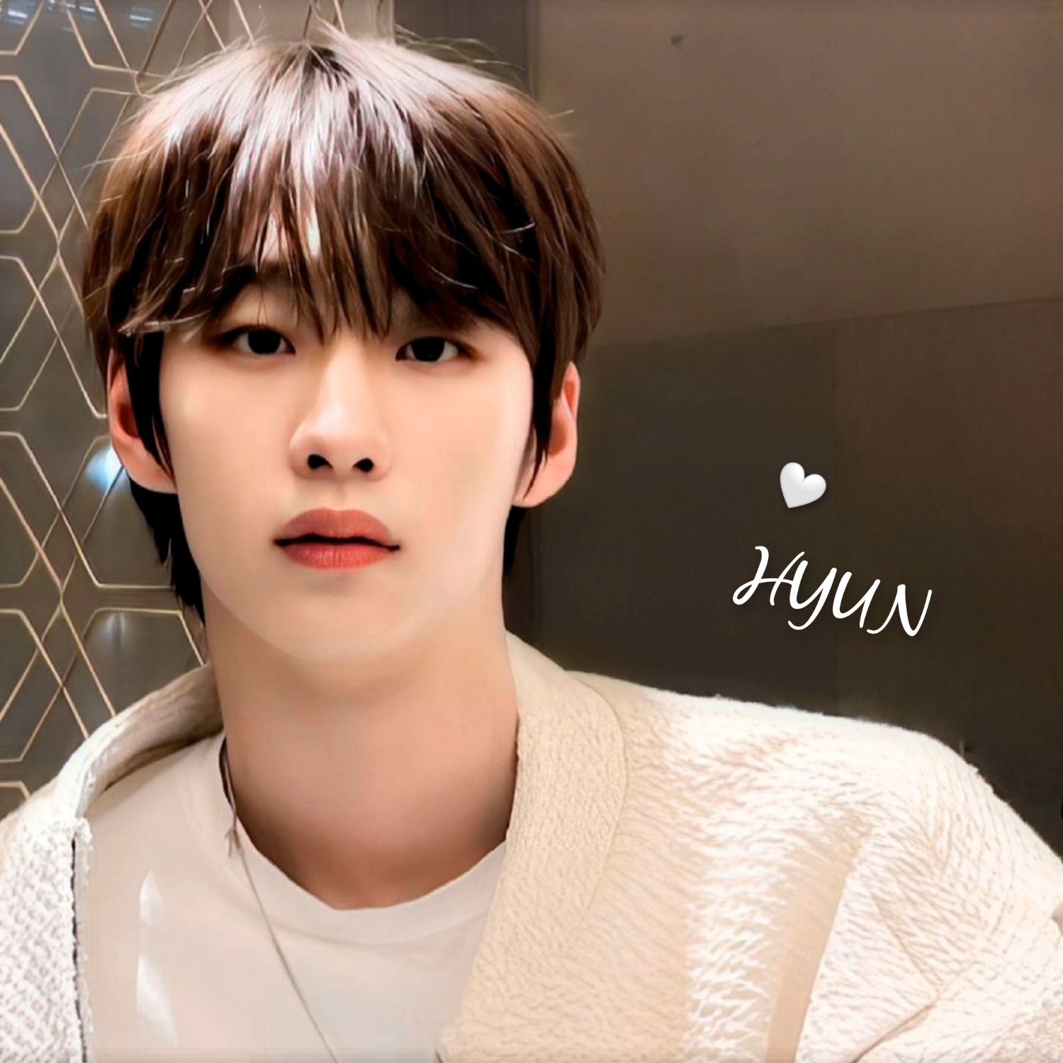 Latest photo of Hyun