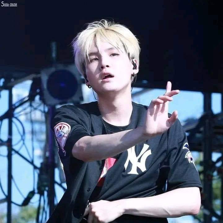 Behind-the-scenes cut of SUGA (BTS)