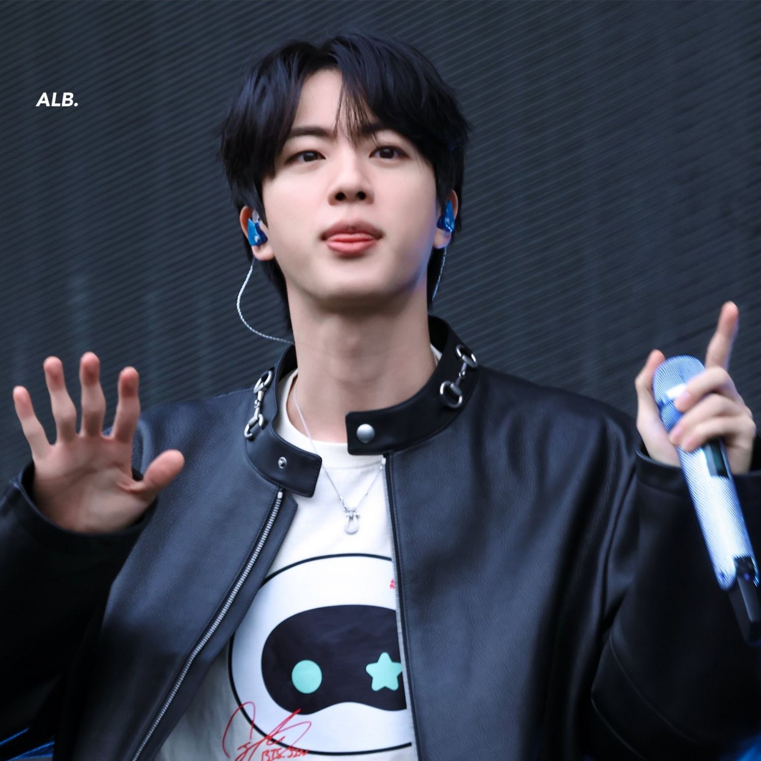 Potret di balik layar Jin (BTS)