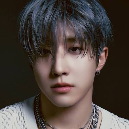 Latest photo of Jinjin (ASTRO)