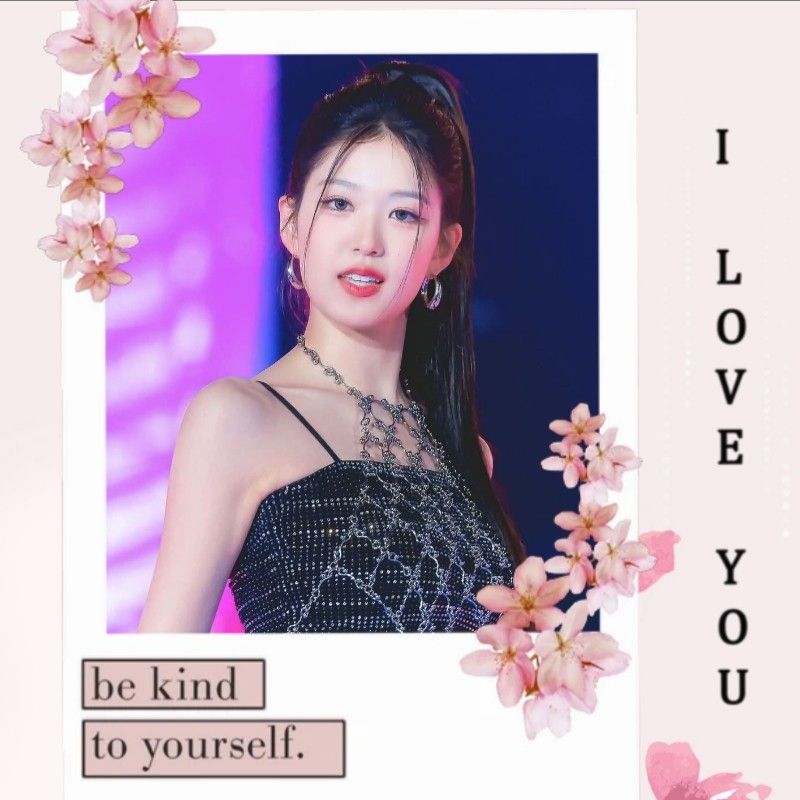 Yoon Jiyoon (izna)的最新活動照片