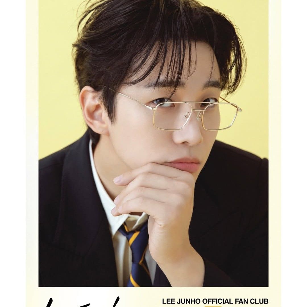 Latest photo of Junho (2PM)