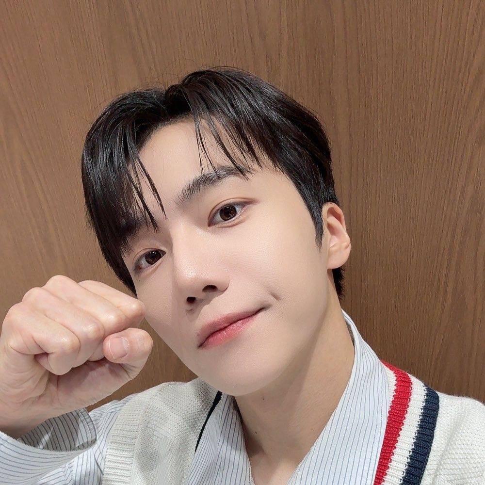 ジノ (PENTAGON)の最近の活動写真