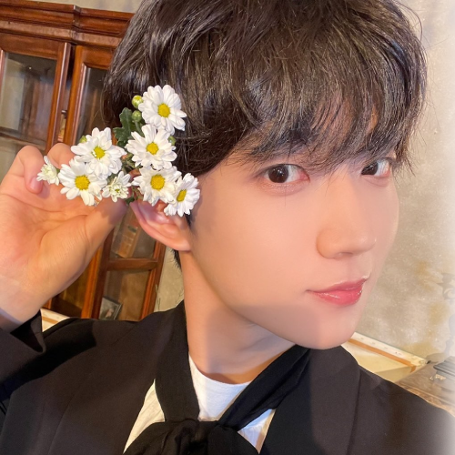 Latest photo of Hyeongseop (TEMPEST)
