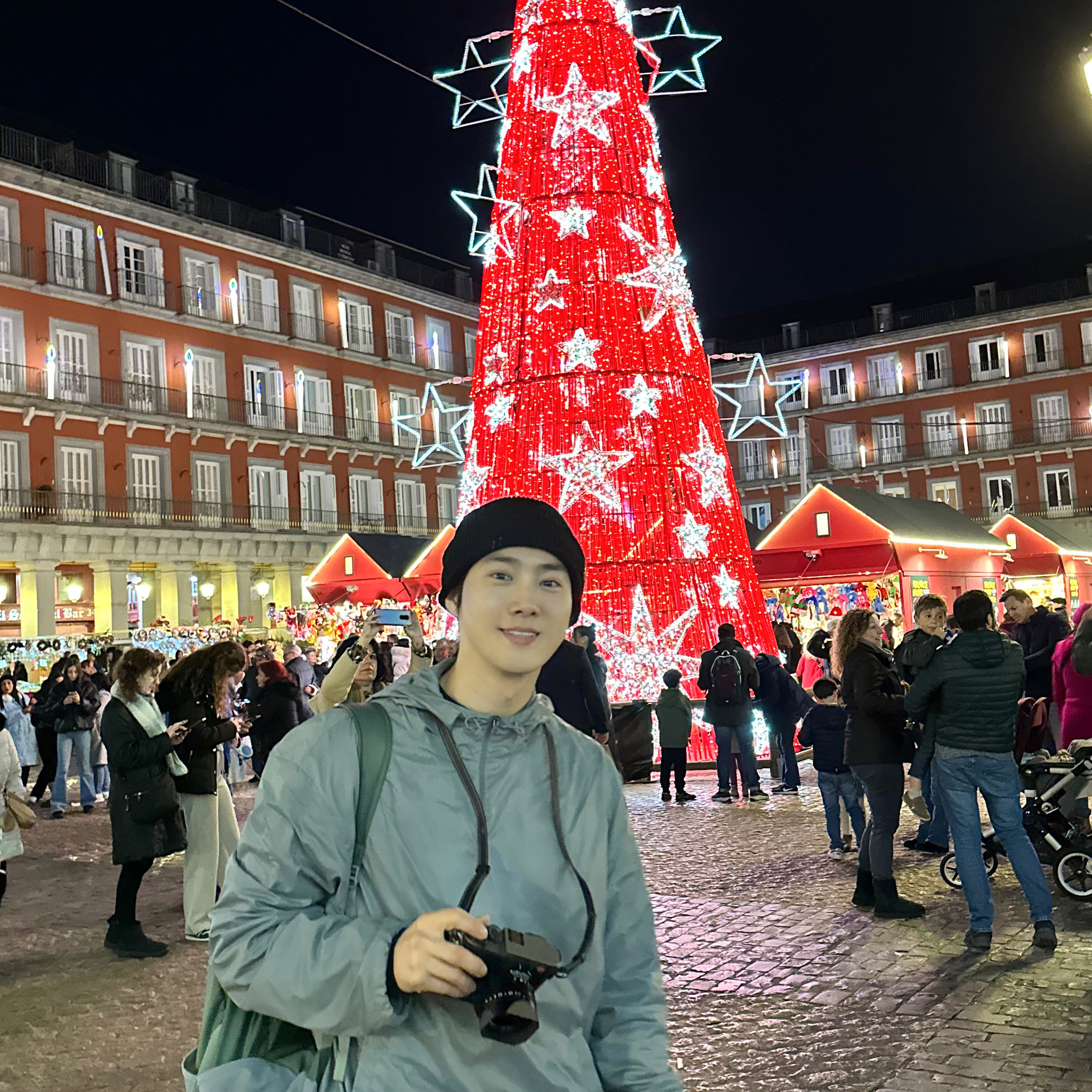 A moment captured by Suho (EXO)'s fan