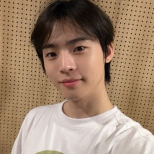 Behind-the-scenes cut of Hyojin (ONF)