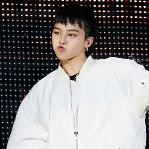 G-DRAGON (빅뱅) 최근 활동샷