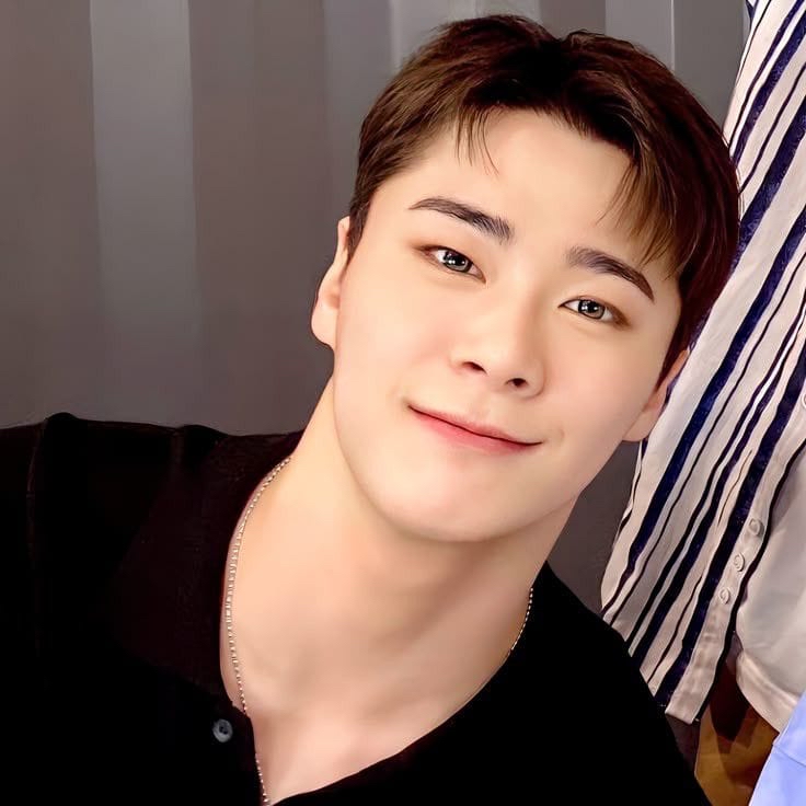 Behind-the-scenes cut of Moonbin (ASTRO)