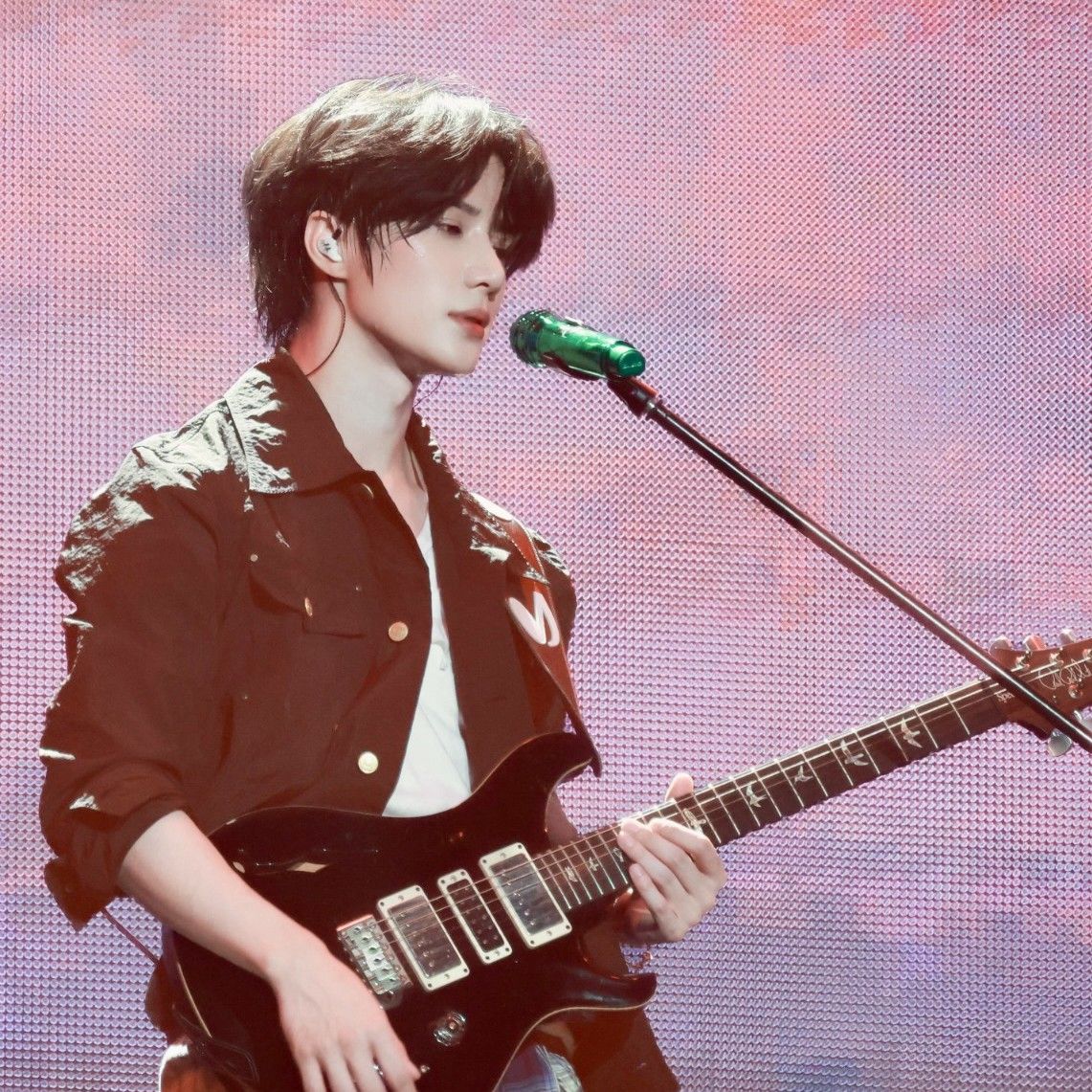 Recent activity shot of Beomgyu (TOMORROW X TOGETHER)