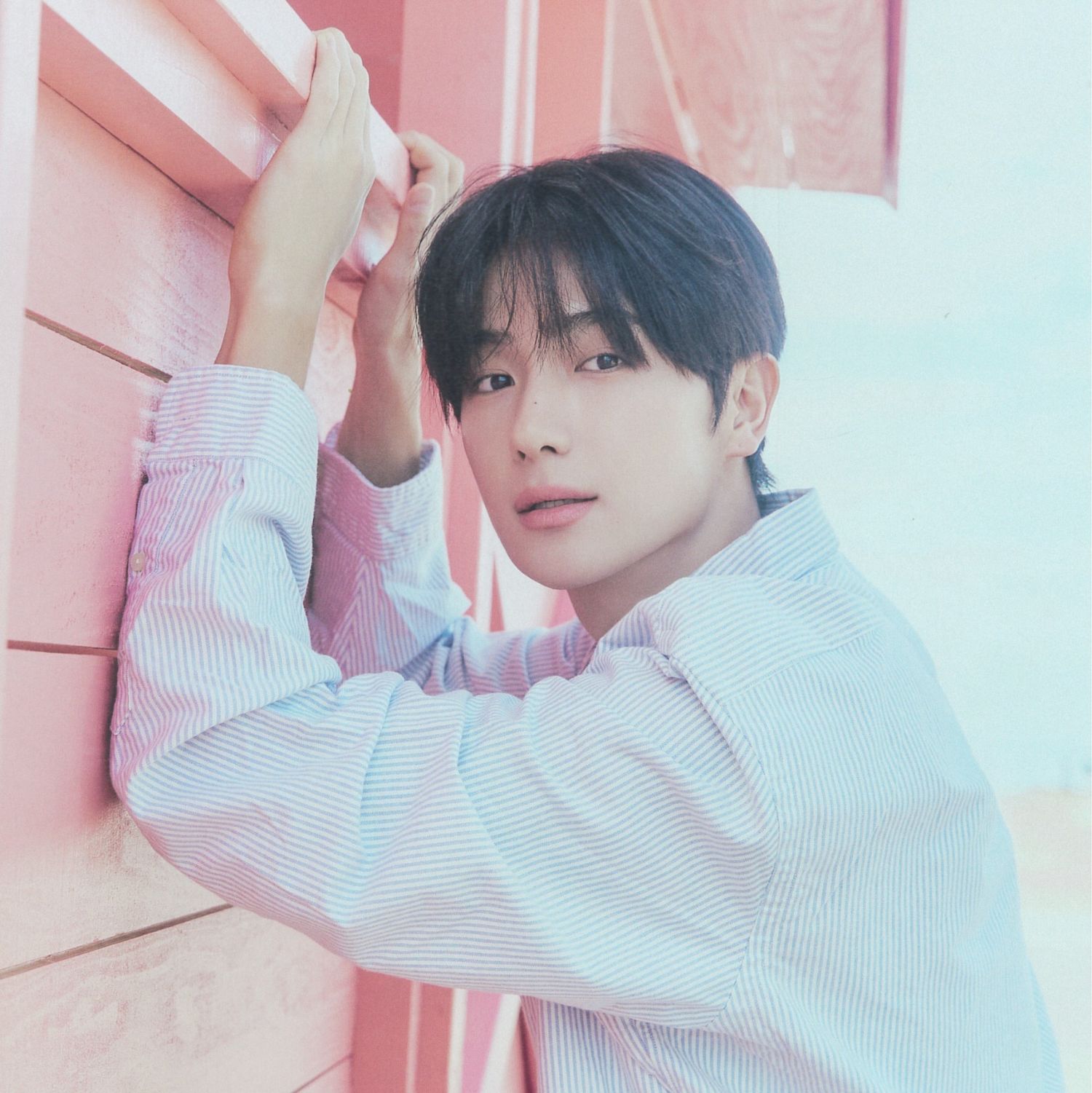A moment captured by Hyunjae (THE BOYZ)'s fan