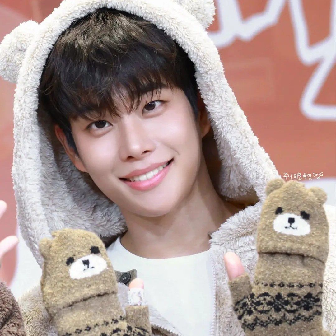 Foto aktivitas terbaru MJ (ASTRO)