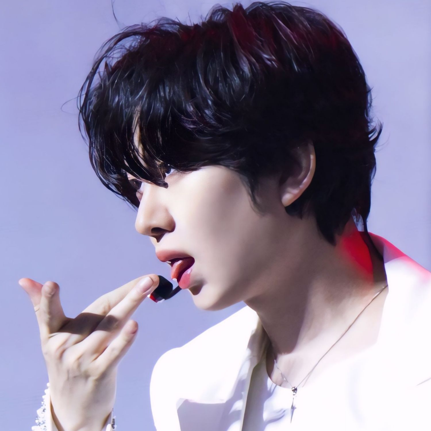 Latest photo of Heechul (Super Junior)