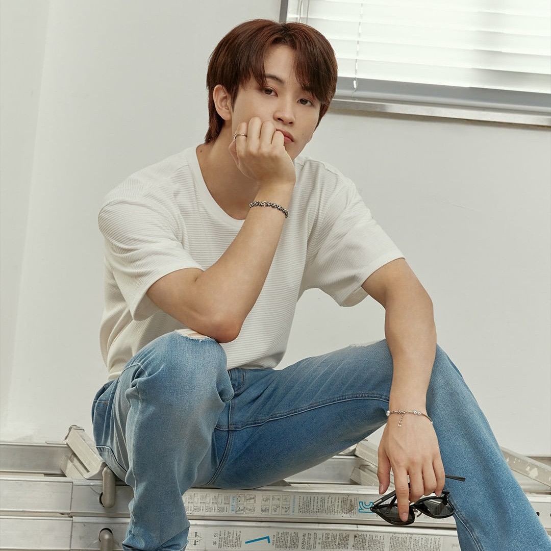 Latest photo of Mark (NCT 127, NCT DREAM)