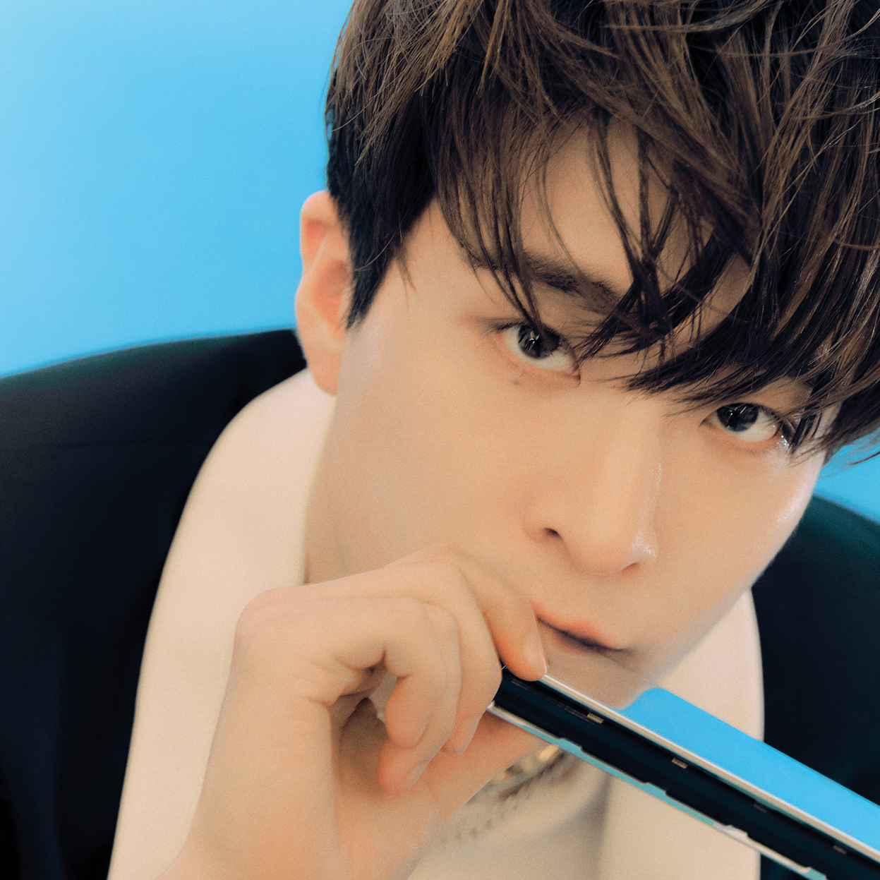 Behind-the-scenes cut of Youngjae (GOT7)