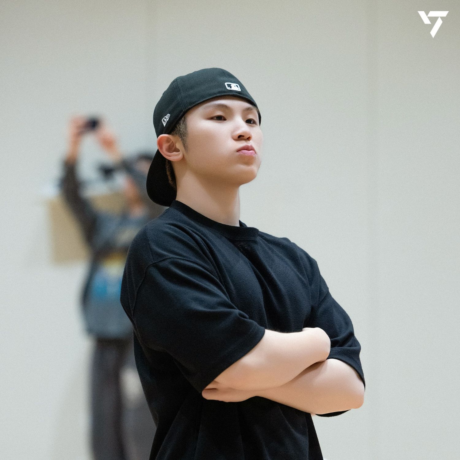 A moment captured by Woozi (SEVENTEEN)'s fan