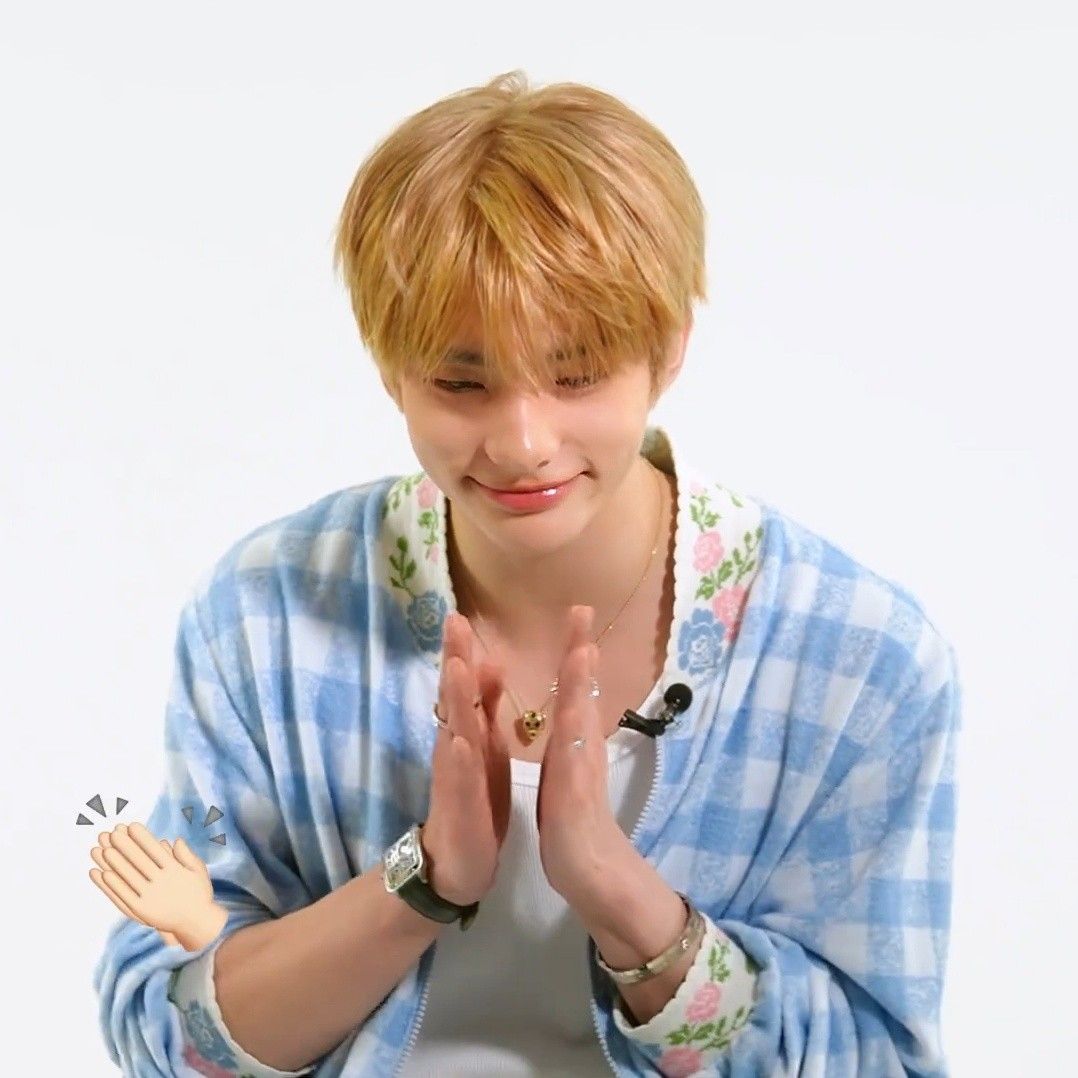 Stray Kids ヒョンジンの最新ファッション20選｜ヴェルサーチェ