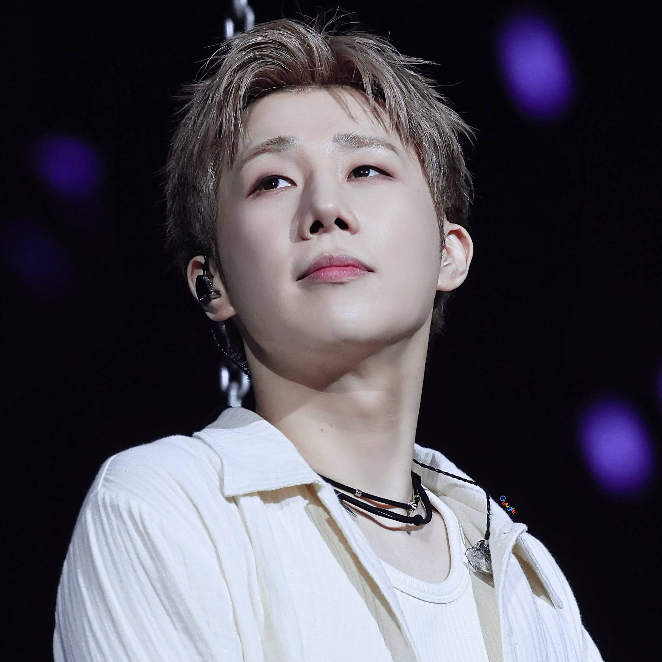 Latest photo of Sungkyu (INFINITE)