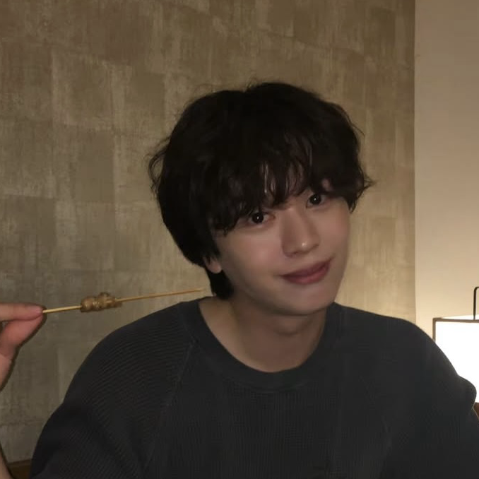 Latest photo of Yook Sungjae (BTOB)