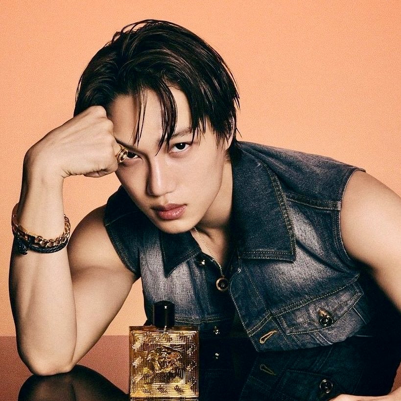 Behind-the-scenes cut of Kai (EXO)