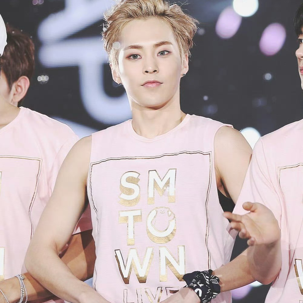 Momen yang diabadikan oleh penggemar Xiumin (EXO)