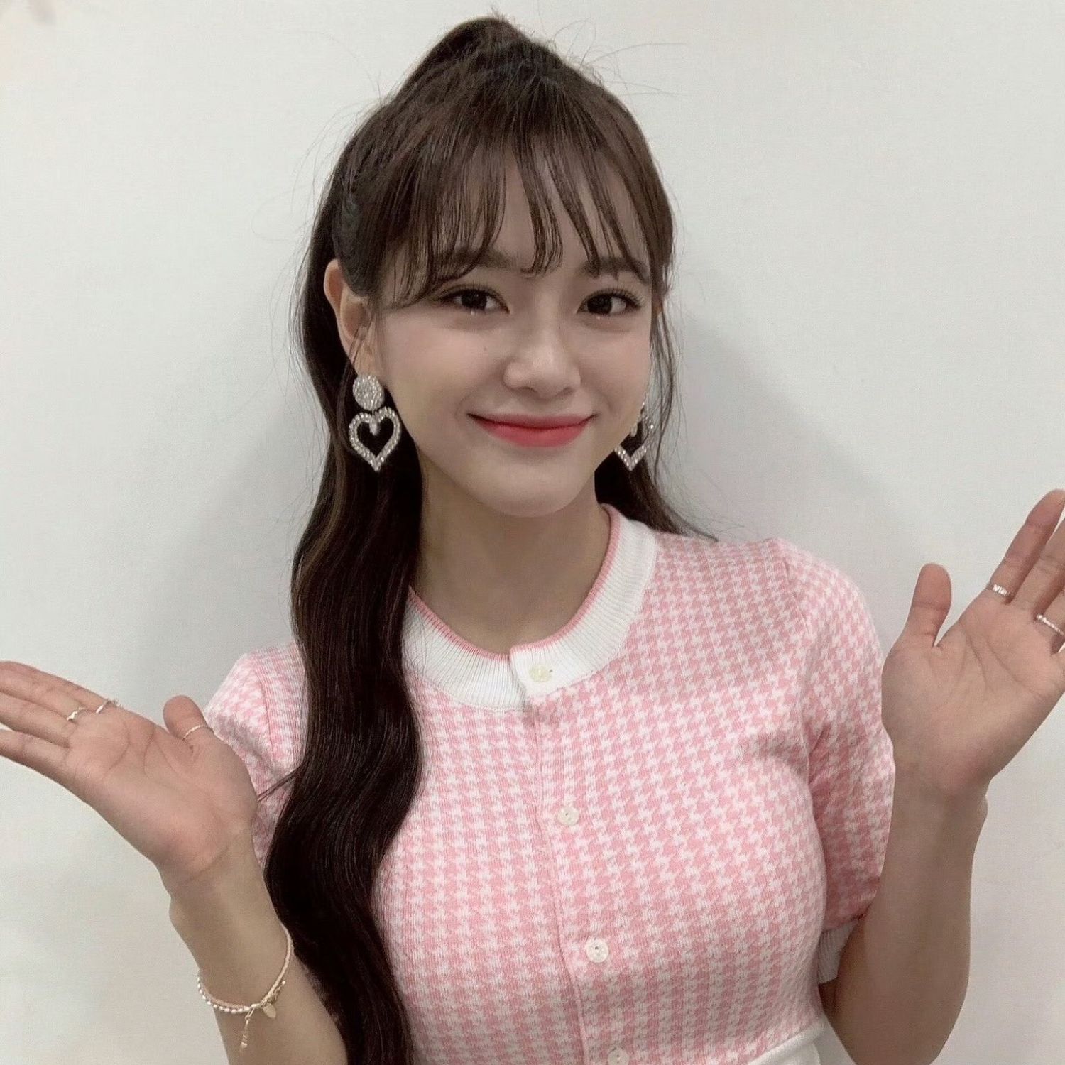 Behind-the-scenes cut of Sejeong