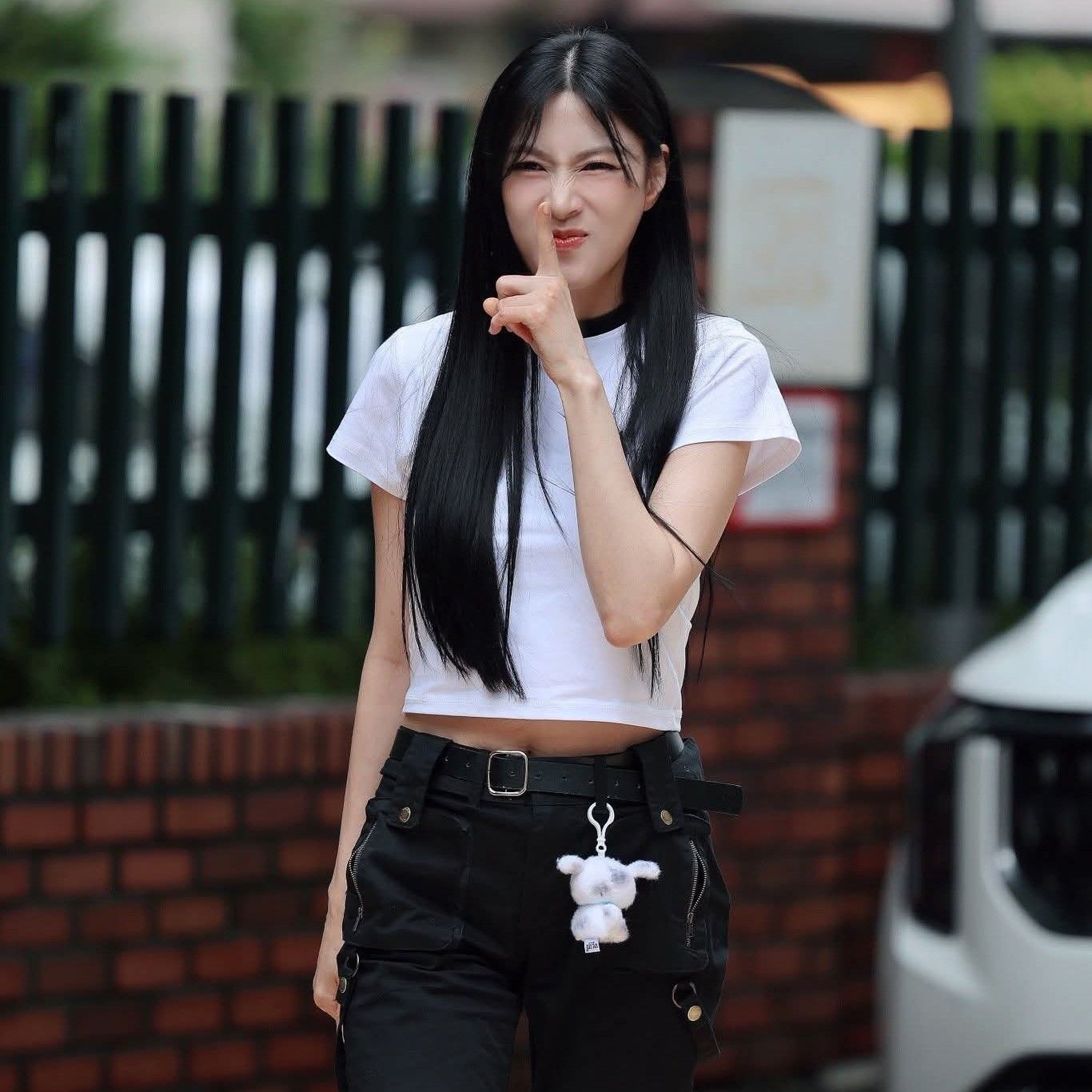 Recent activity shot of Oh Hayoung (Apink)