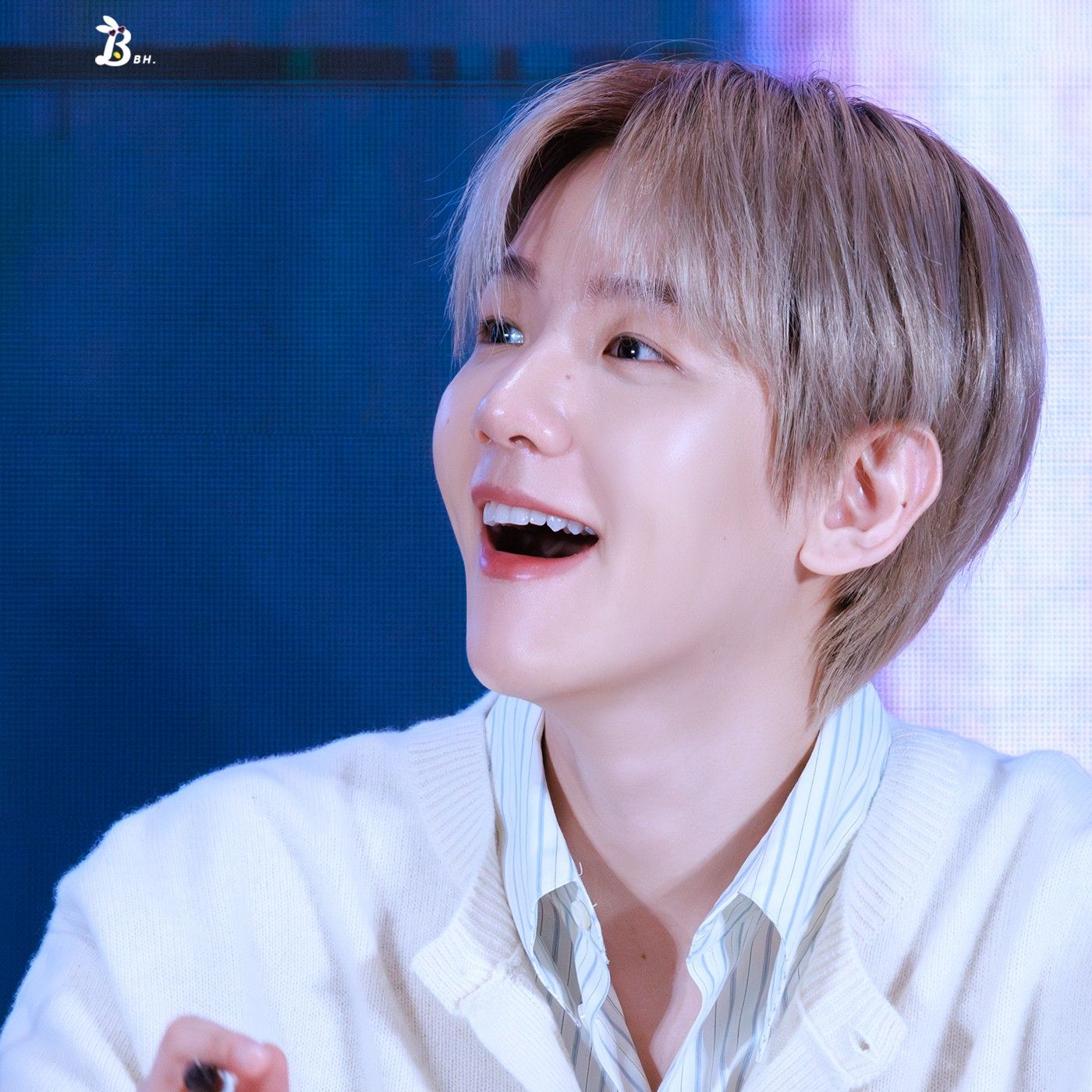 백현 (EXO) 최근 활동샷