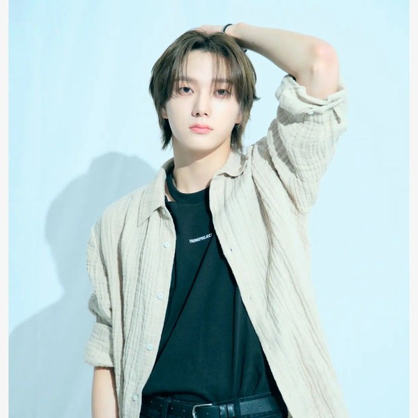 성호 (BOYNEXTDOOR)의 매력을 담은 최애돌 대표 사진