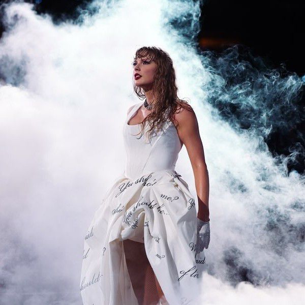 Latest photo of Taylor Swift