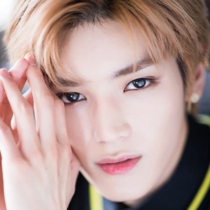 태용 (NCT 127)의 최신 사진