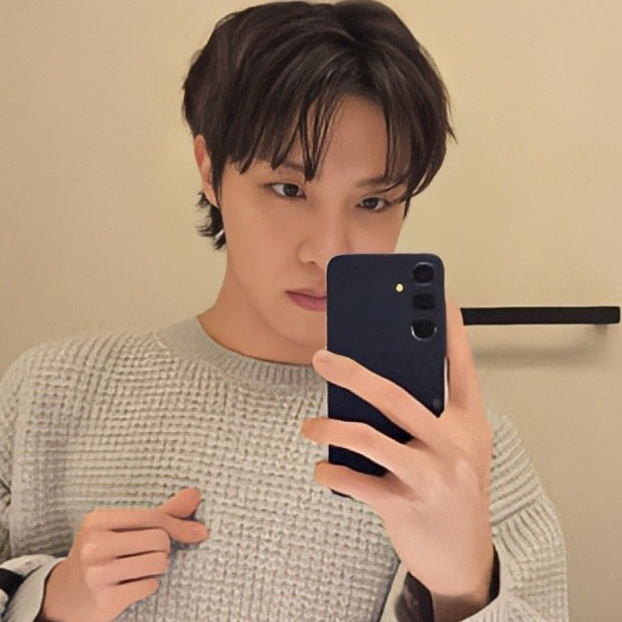 제이홉 (방탄소년단)의 최신 사진